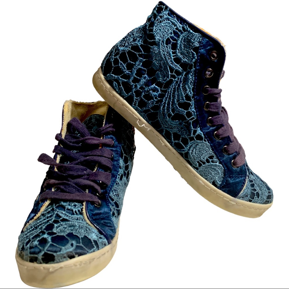 COLORS OF California Satin wrapped with Blue Lace Ankle Sneakers Size 7
